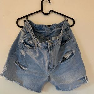 light wash demin jean short women’s